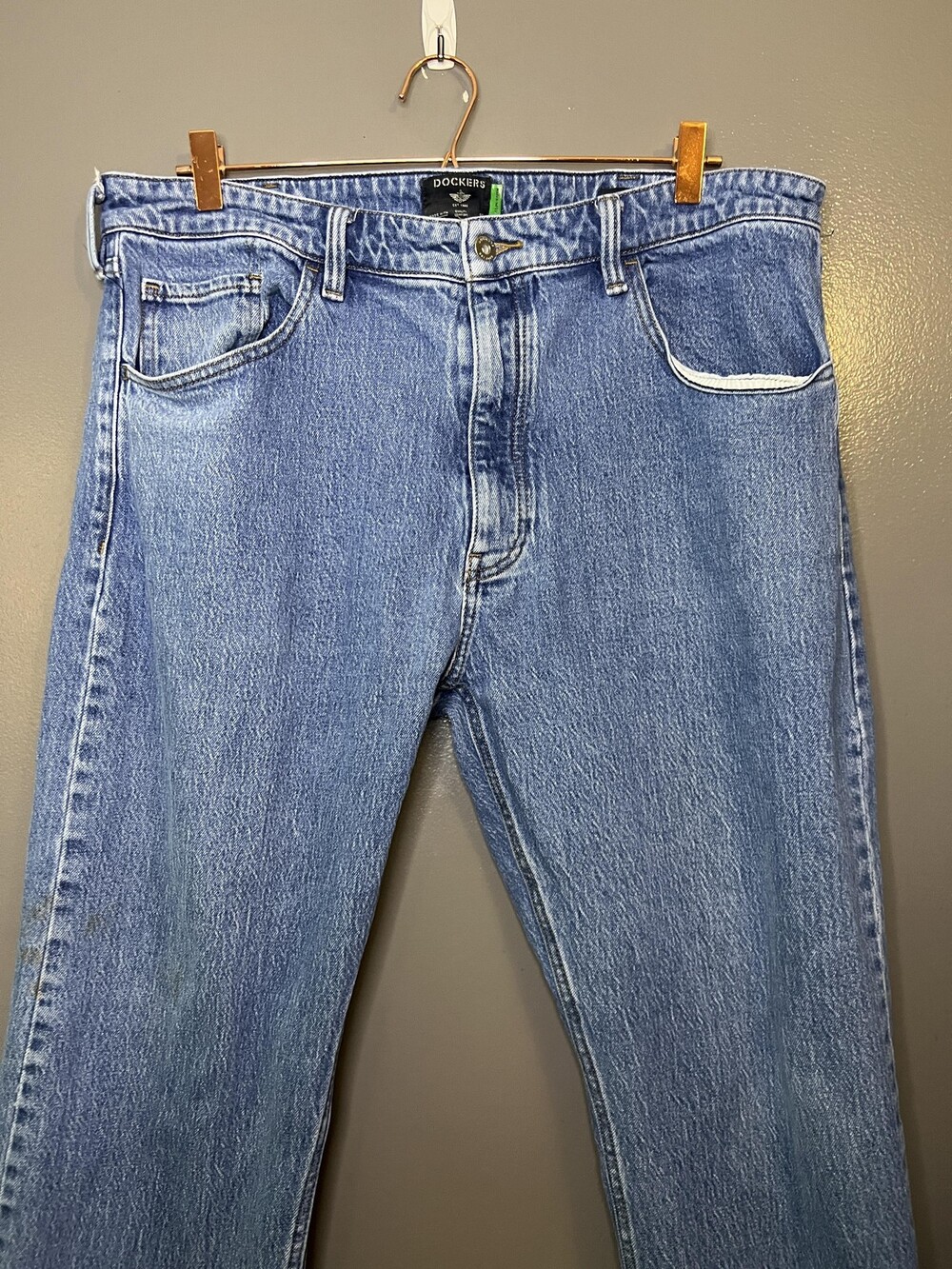 Dockers Jeans Mens 38x30 Blue Straight Leg Stretch Denim Medium Wash Comfort